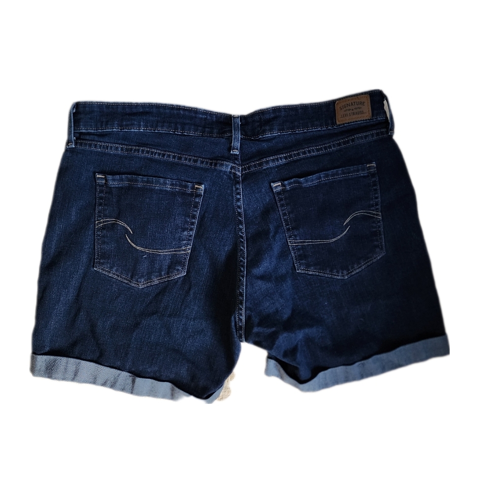Size 12 Levi Strauss Denim Shorts - Picture 2 of 6